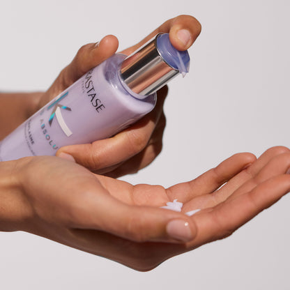 Kerastase Blond Absolu Cool-Tone Brightenting & Hydrating Hair Set in hand