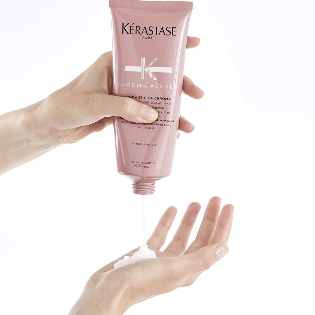 kerastase chroma absolu fondant cica chroma conditioner in hand