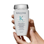 Kerastase Bain Creme Antipelliculaire Antidandruff Shampooin hand