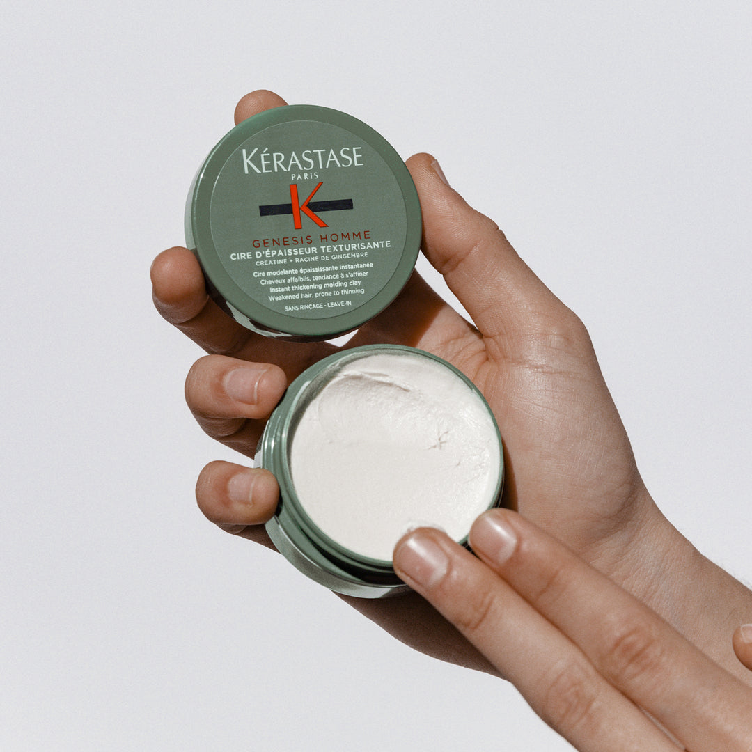 kerastase genesis homme Cire D’epaisseur Texturisante Wax Pomade in hand