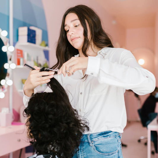 Isabella Paloma Salon de Demain